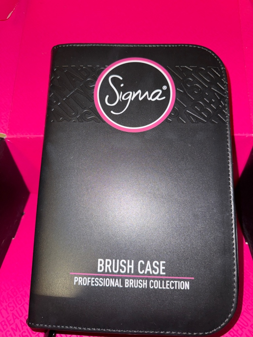 Sigma Professional Brush Case - with Brush and Spatula Set